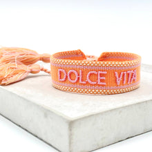 Lade das Bild in den Galerie-Viewer, DOLCE VITA Statement Armband gewebt, bestickt
